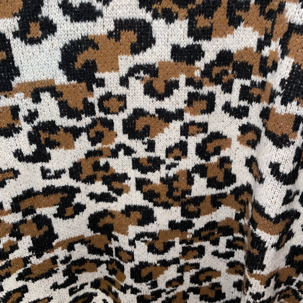 Philosophy leopard fuzzy pullover sweater sz Med - Picture 4 of 5